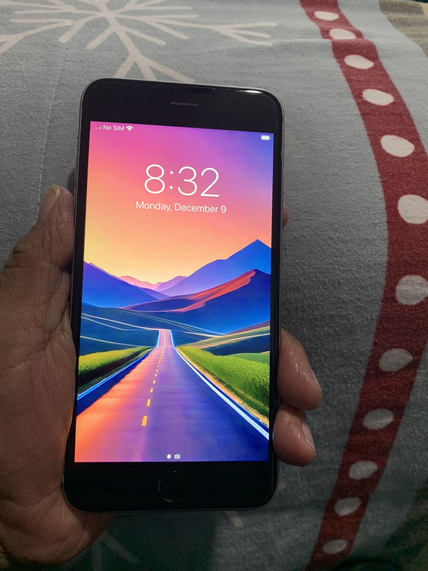 iPhone 6S plus-16Gb For AT&T For Sale $70 Santa Ana City