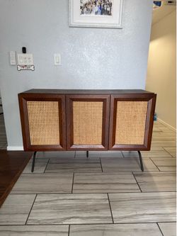 BRAND NEW!!! Rattan & Brown Wooden Buffet/Sideboard/T.V Stand