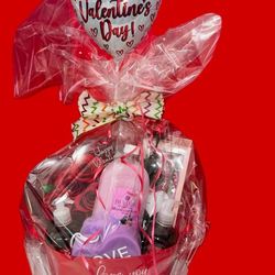 Josie's Valentine Baskets 