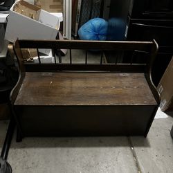 Vintage Spindle Back Storage Bench - Colonial Deacon’s Bench