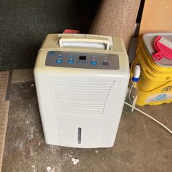 Dehumidifier 