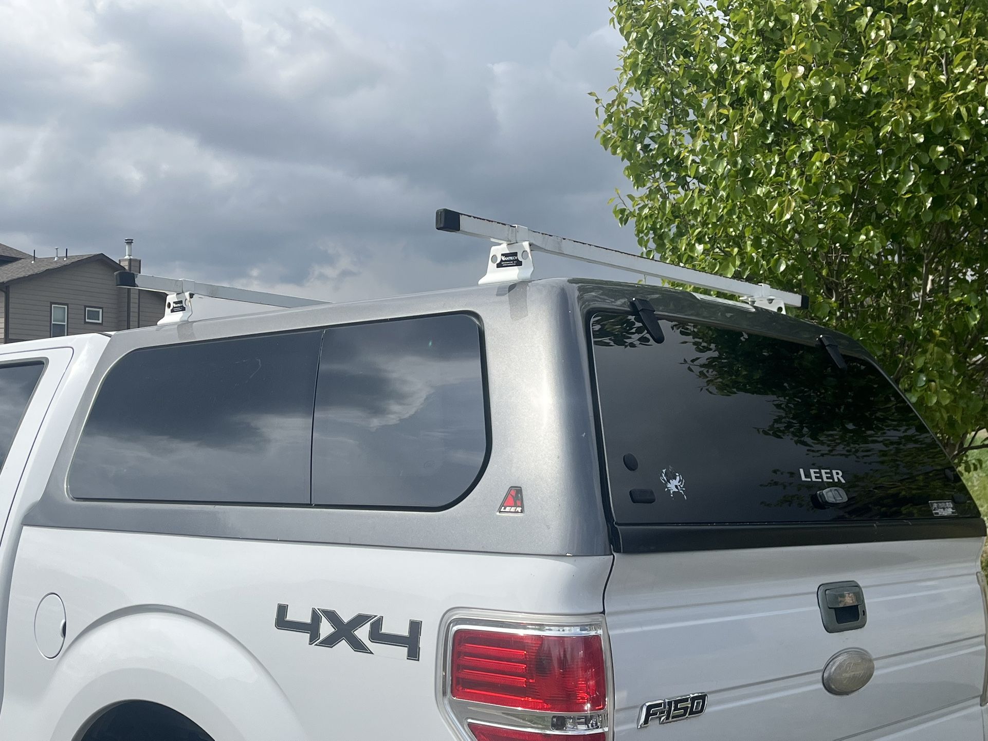 Ford Truck Topper (camper)
