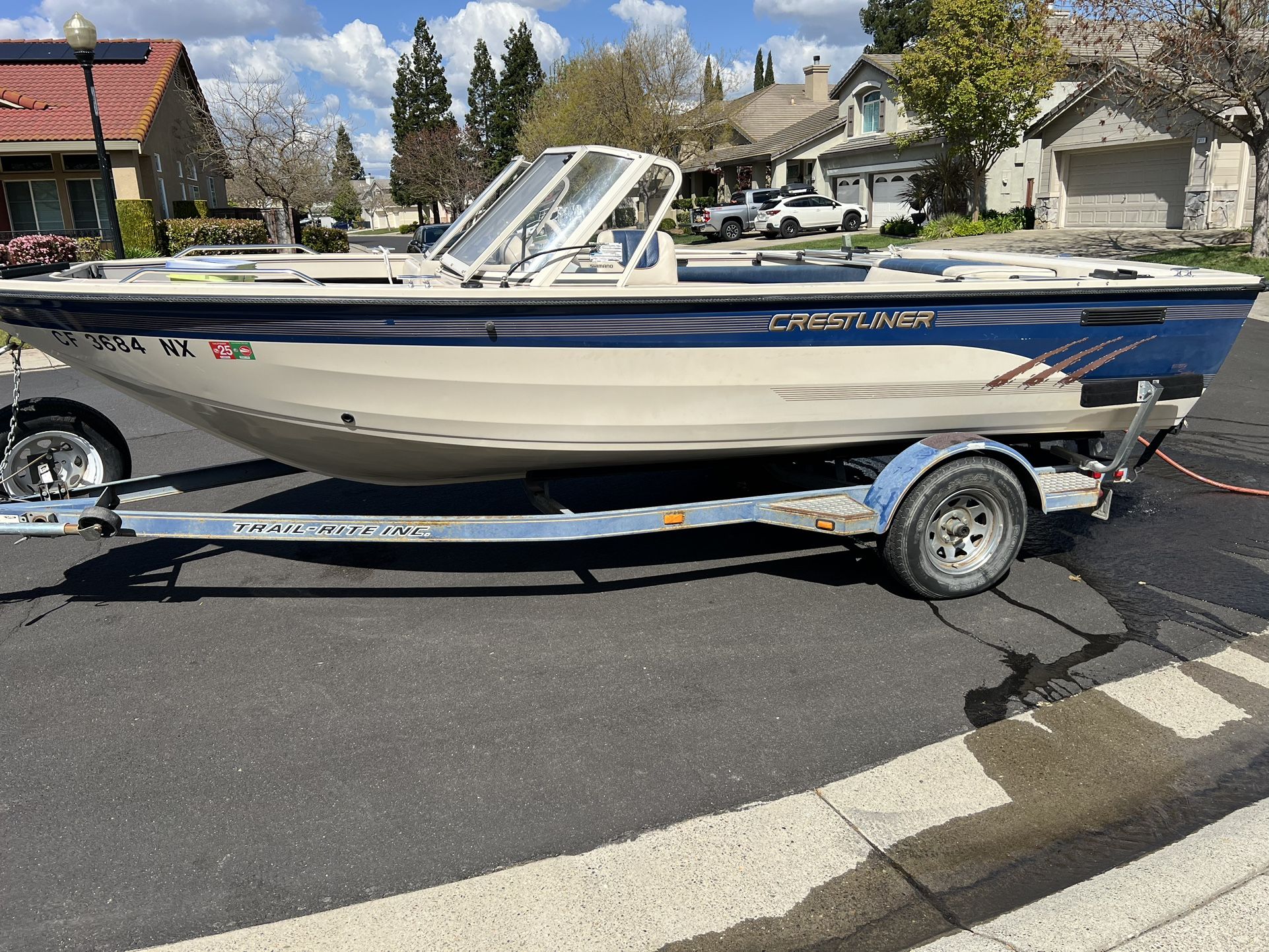 1997 Crestliner 1850