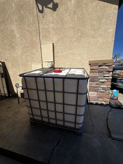 250 Gallon Water Tank