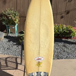 5’10” Xandu Quad Surfboard Shortboard 
