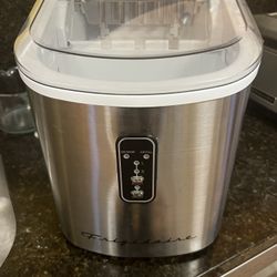 Free Counter Top Ice Maker 