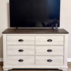 Samsung 55” Inch 4K UHD LED Smart TV, STILL IN ORIGINAL PLASTIC WRAP! Perfect Condition - Cheap!!