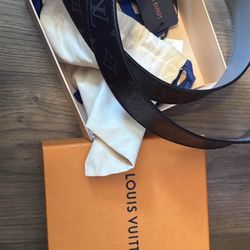 Louis Vuitton Reversible Belt