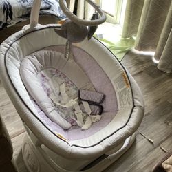 Graco Baby Swing 