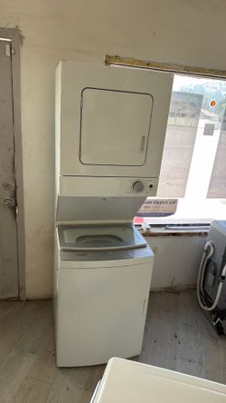 Whirlpool Stackable 24” With Warranty
