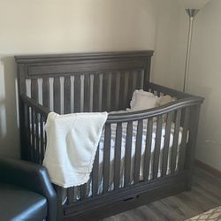 Baby Crib/toddler Bed/ Full Size Bed Frame 