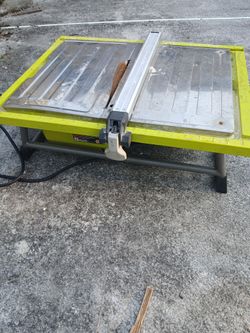 Tile Saw And Floor Tools