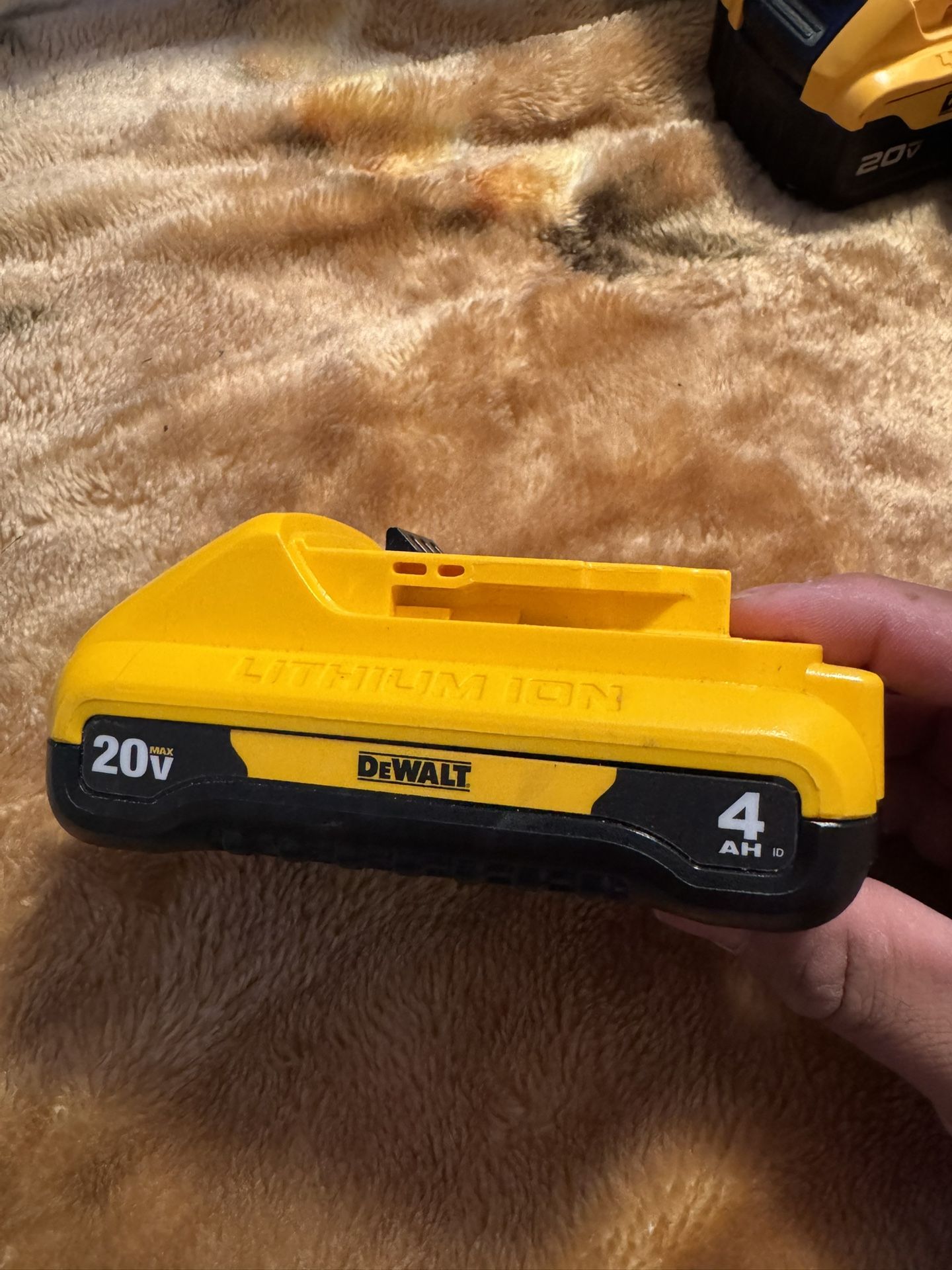 Dewalt 20v Max 4AH Battery