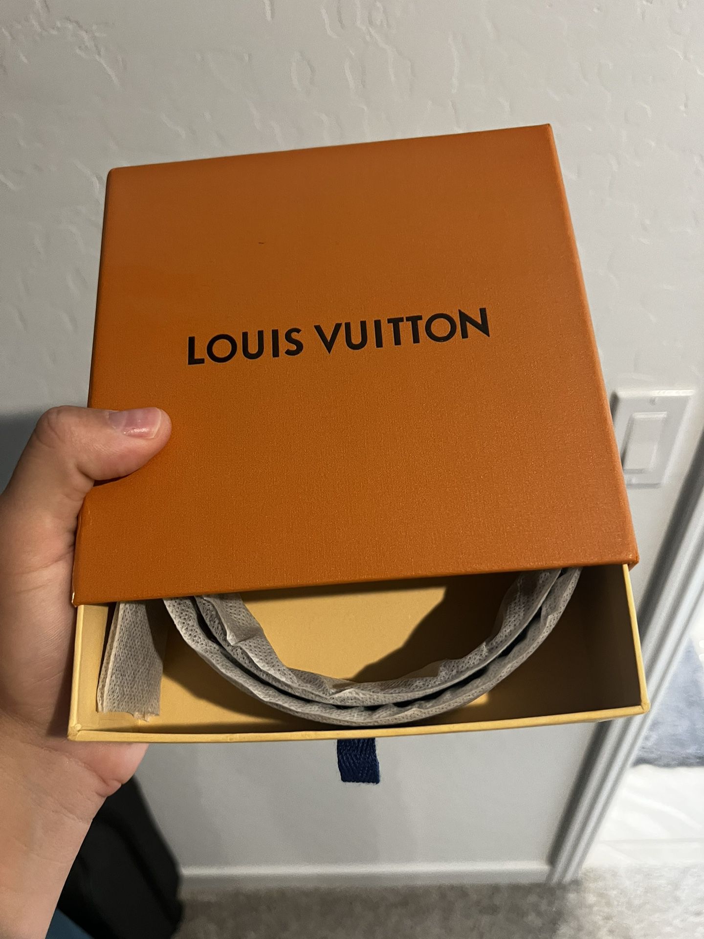 Louis Vuitton Lv Belt Size 32 Men Unisex for Sale in Las Vegas, NV - OfferUp