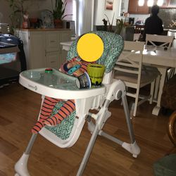 High chair - Baby/Toddler - SAFETY FIRST