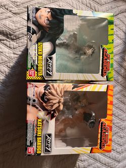 Bundle of 3 anime figures