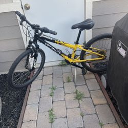Specialized Hot rock Kids (7-10 Year Old) Mountain Bike