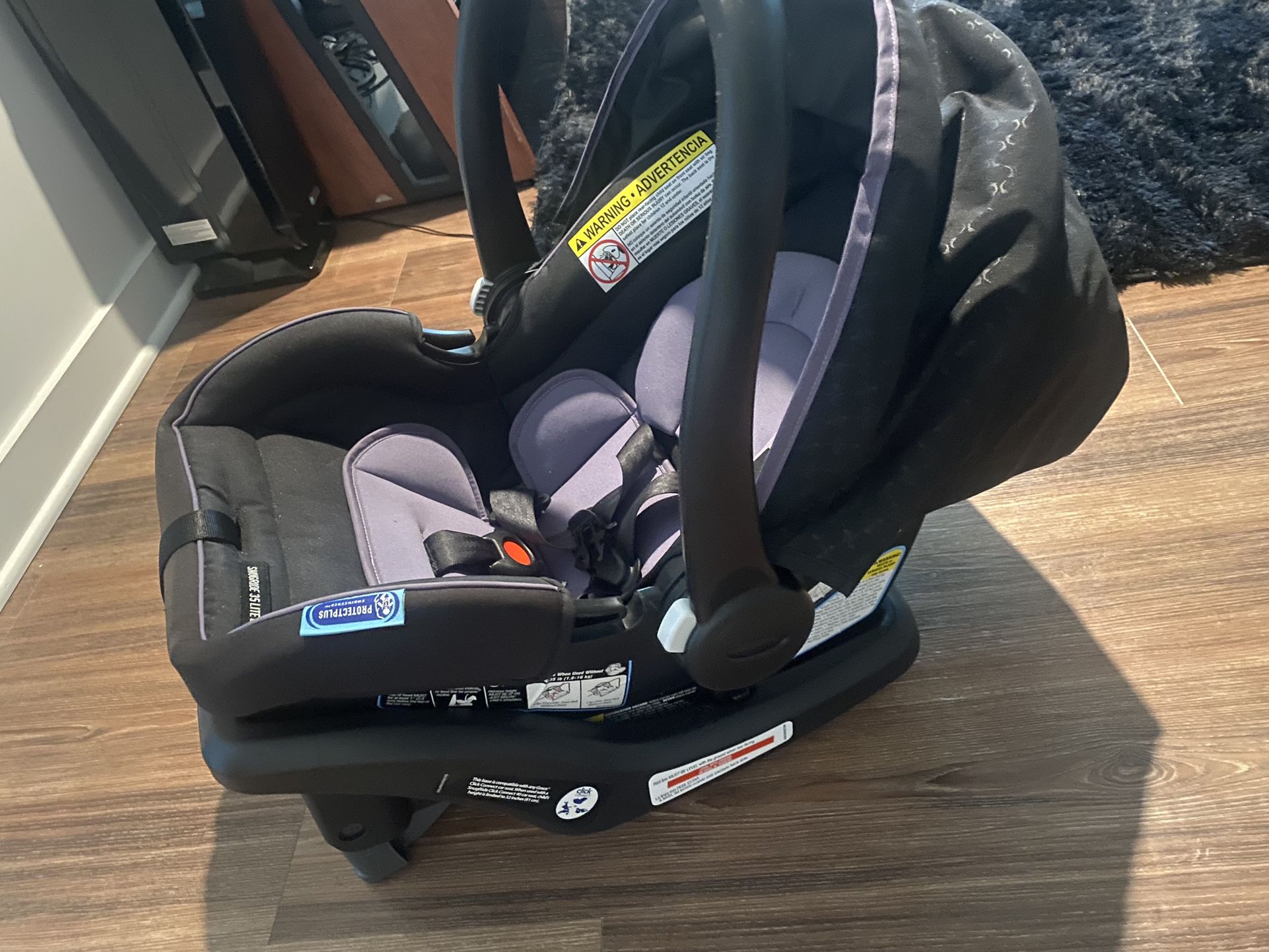 Infant Car seat 