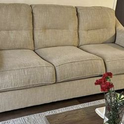3 seater Sofa🔺W 80”D 38”H 33”🔺