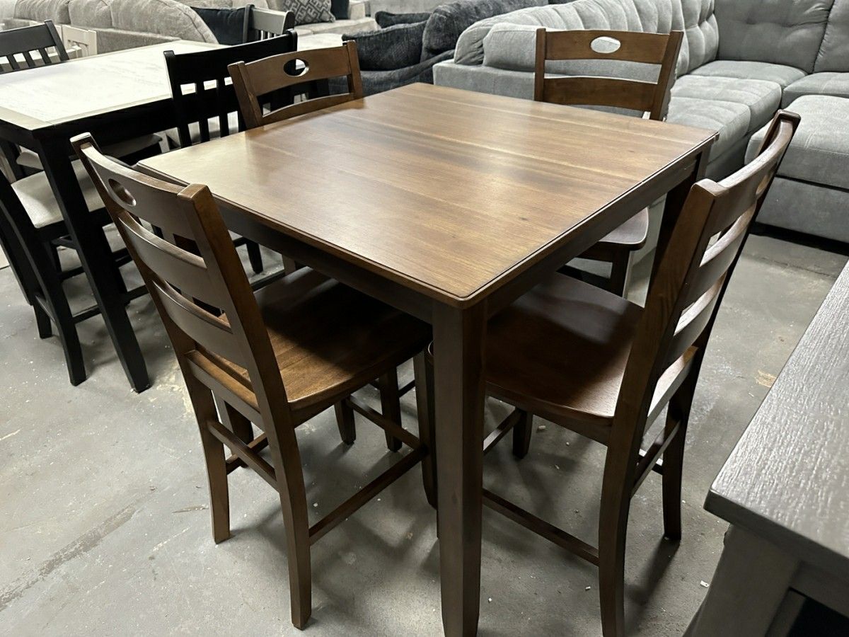 5PC Counter Height Dining Set in Medium Brown