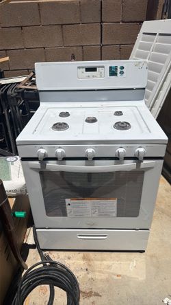 Brand new 6 burner stove all parts come with