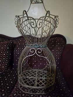 vintage-style wire dress Mannequin Form