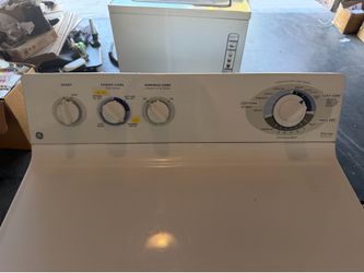 GE washer and gas dryer
