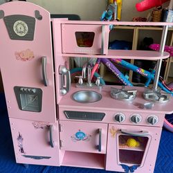 Kids Kitchenette