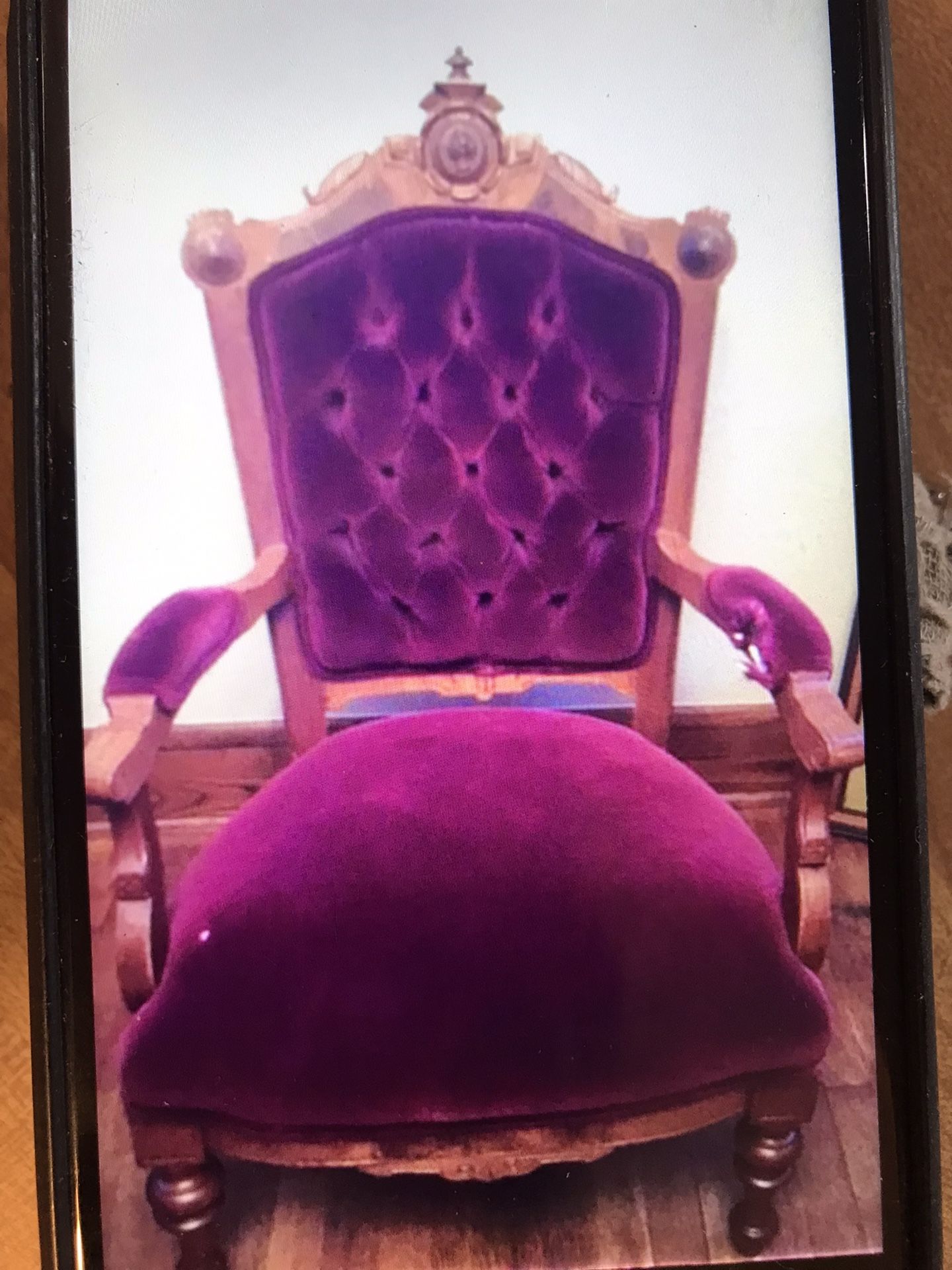 Hand Carved Large Chair Antique Needs Little Fixing On The Arms Please Check My Other Listings