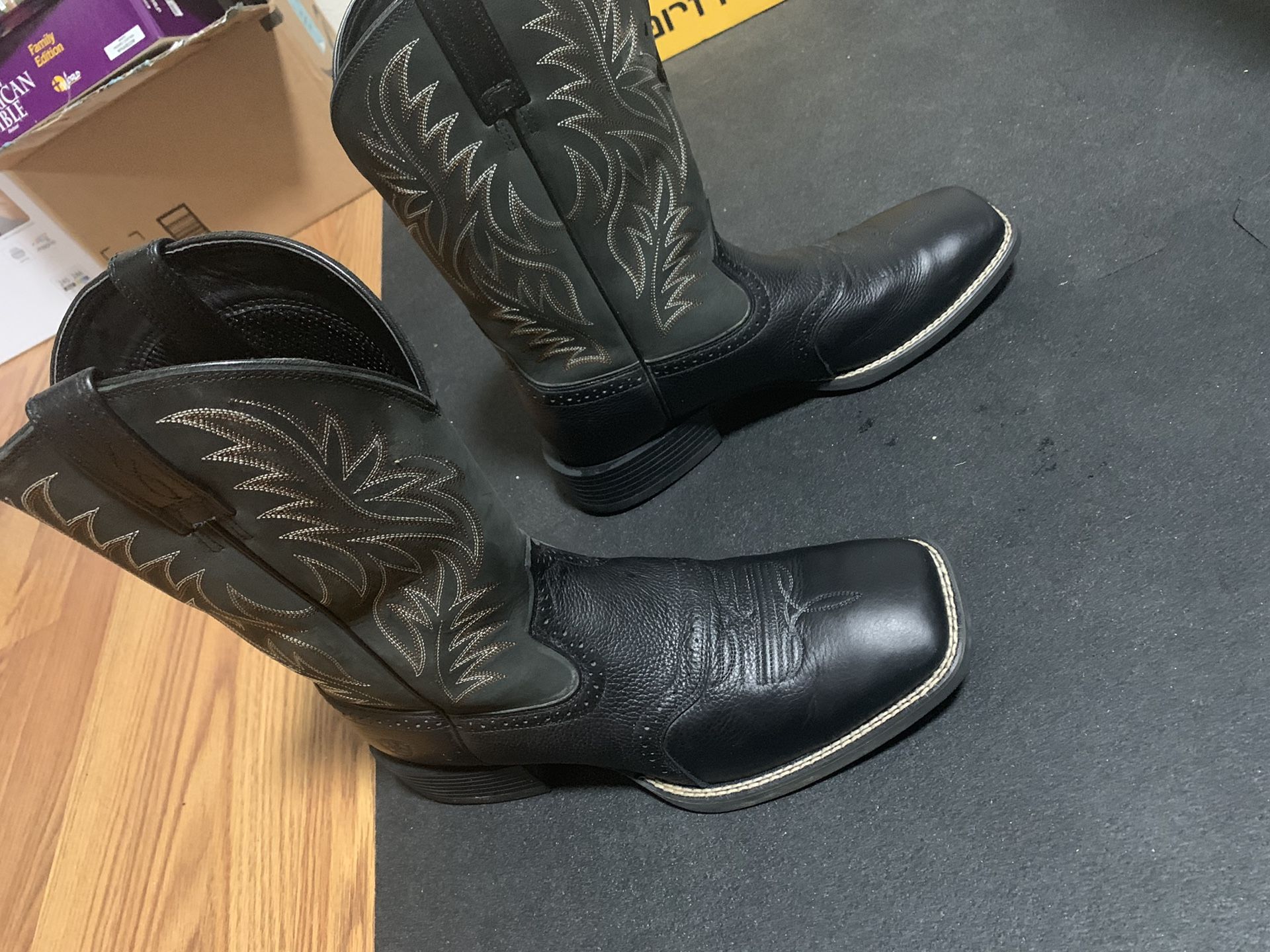 Ariat cowboy boots