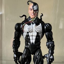 Marvel Legends Venom 