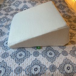 Wedge Pillow