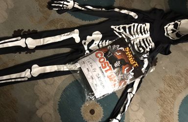 Totally skeleton