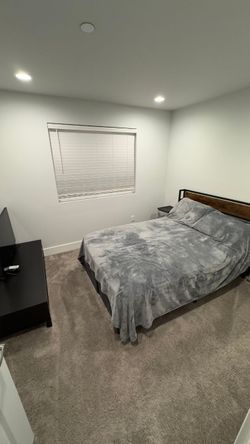 Double bed frame