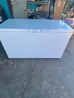 Frigidaire 15 cu. Chest freezer