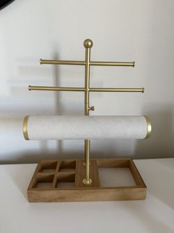 Threshold Jewelry Holder