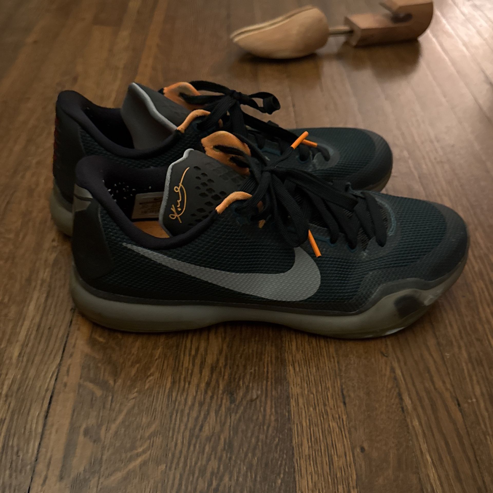 Kobe 10 Low Top