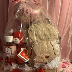 Valentine’s Day Gift Bath & Body Works, Betsey Johnson Bag 