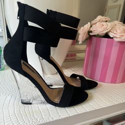 Liliana acrylic platforms, size 6.5 , heel 5” high, new, only they do not have their box.