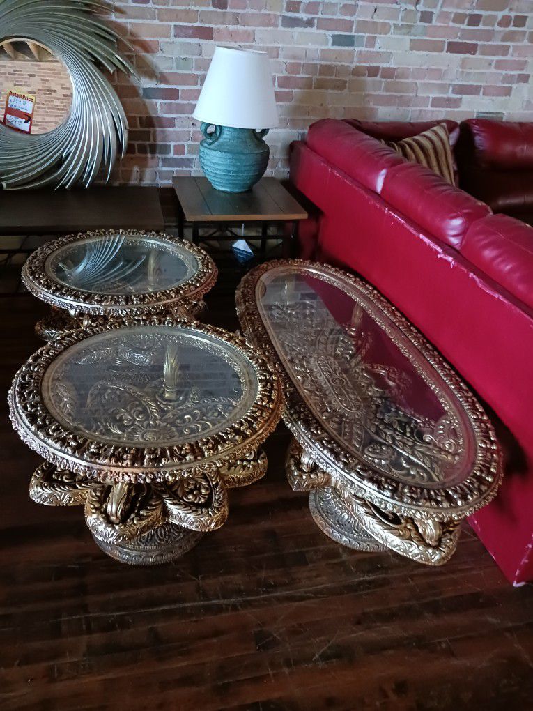 Old Town Furnitures Beautifully Ornate Antique Tables