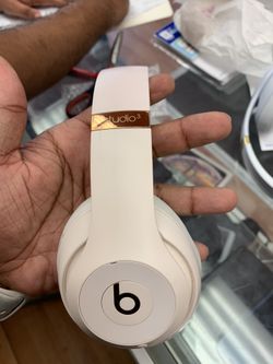 Beats studio 3 wireless headphone