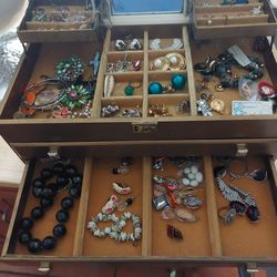 Jewelry And Jewelry Boxes