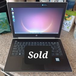 Windows 11
Intel Core i5 Quad Processor w/ Turbo boost 
Intel UHD Graphics 620****Like New Hp Laptop 