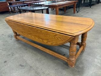 Vintage Rectangle-to-Oval Solid Wood Butterfly Coffee Table with Pull-Out Trays