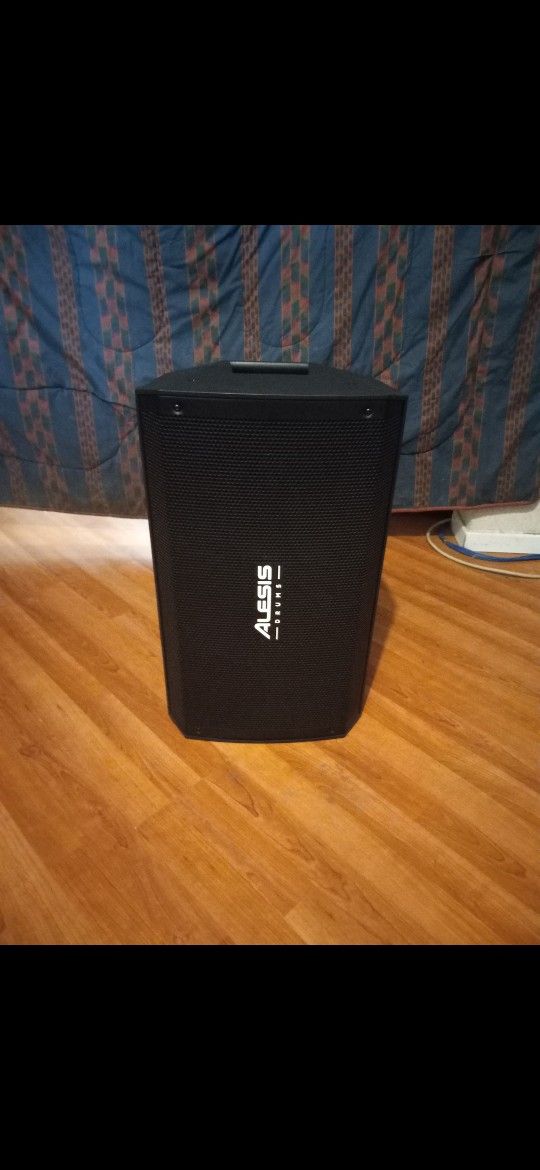 Alesis Strike 12 2000 Watt Drum Amp In Brand-New Condition