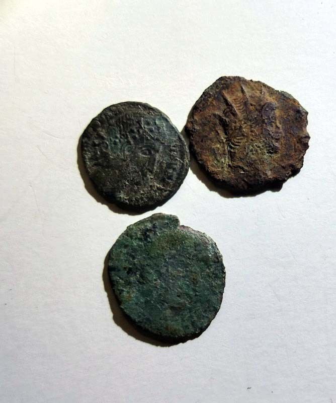 REDUCED! 3 Ancient Roman Coins Circa 2-4 Centuries  For You To Identify!