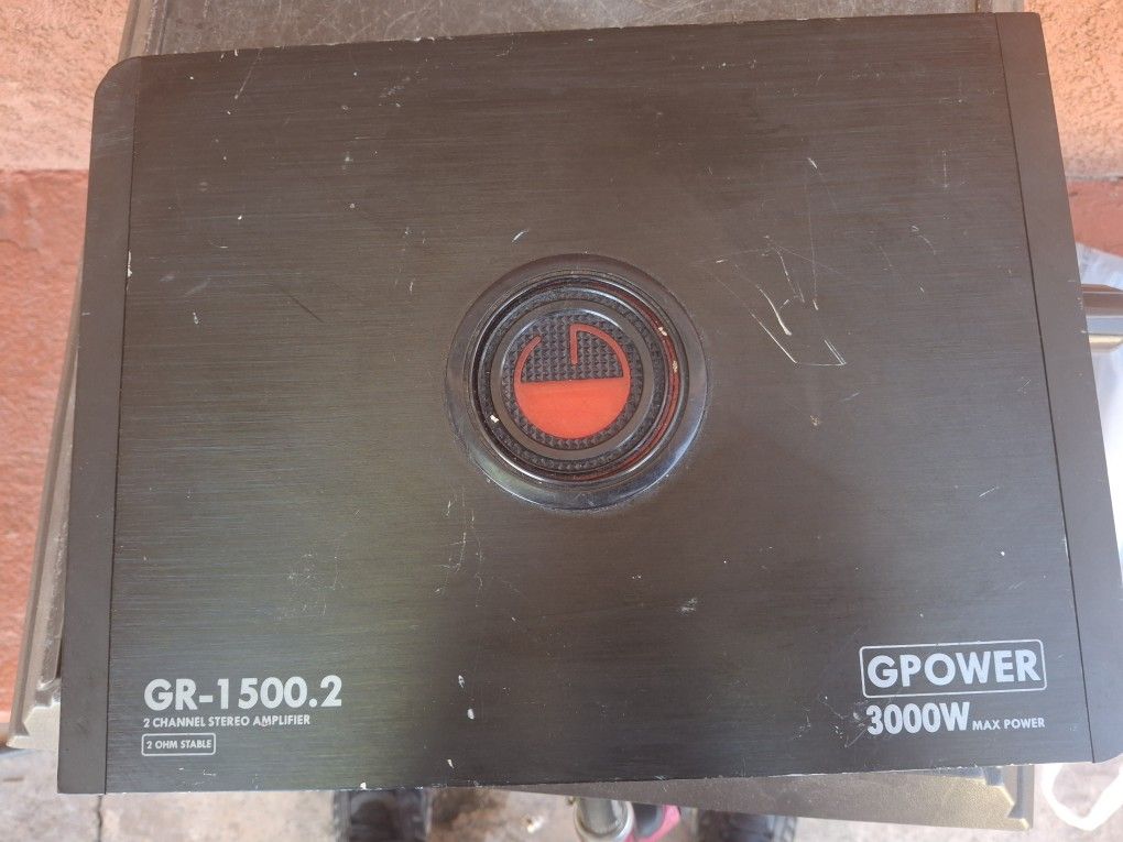 AMPLIFICADOR AMPLIFIER GRAVITY 3000 WATTS GOOD CONDICIÓN ABLO ESPAÑOL 
