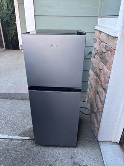 Shop Fridge Midea