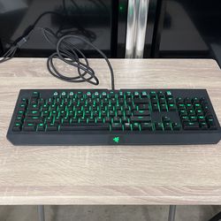 razer blackwidow chroma multi-color mechanical gaming keyboard
