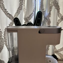 White Keurig With Filters And Cleaners